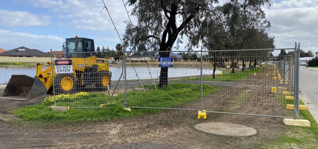 temporary fencing earth works